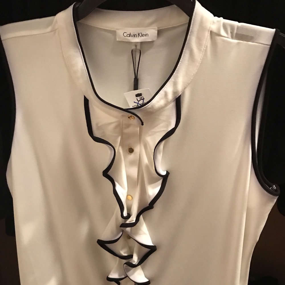Calvin Klein- sleeveless ruffle blouse L-brand new